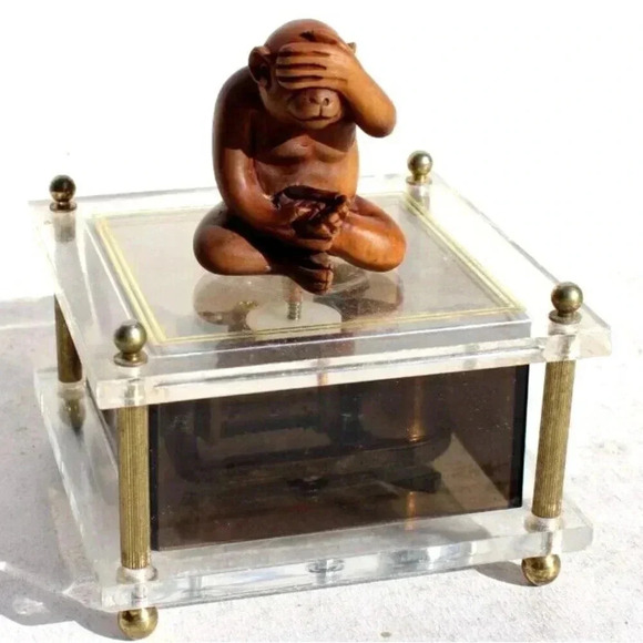 RARE Vintage Peek-A-Boo Monkey Lucite Music Box Made In Hong Kong
